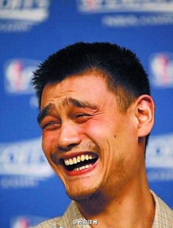 【体坛趣图】大姚暴漫PK邓肯诡异一笑