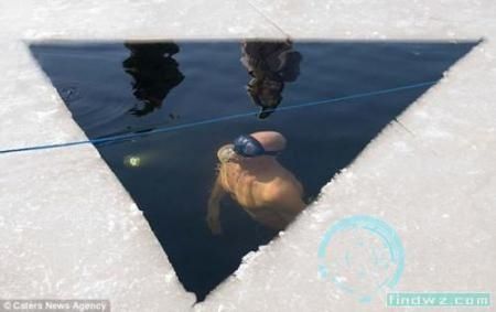 丹麦潜水爱好者水底憋气创世界纪录__新浪户