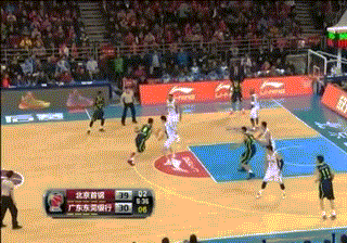 动图-北京防守反击扣篮一条龙_其他栏目_新浪竞技风暴