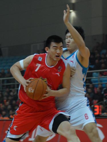 图文cba浙江万马vs吉林东北虎王博难以抵挡