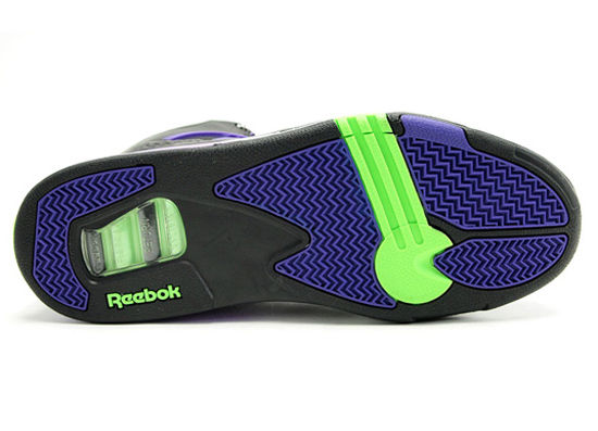 atmos x Reebok Pump Omni Zone“东京”