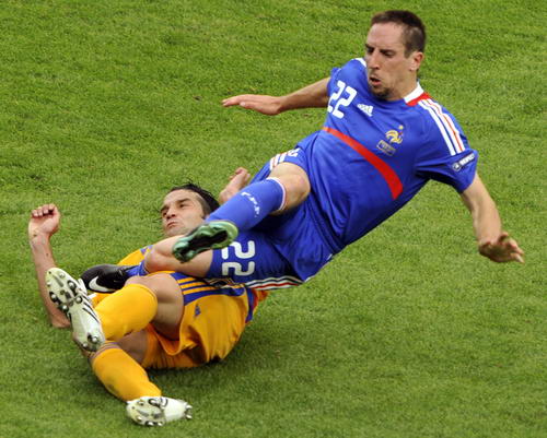 图文-[欧洲杯]法国vs罗马尼亚疤面煞星发狠了