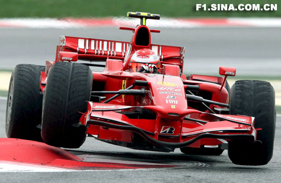 舒马赫试车结论:f2008全面进步 法拉利将挑战冠军