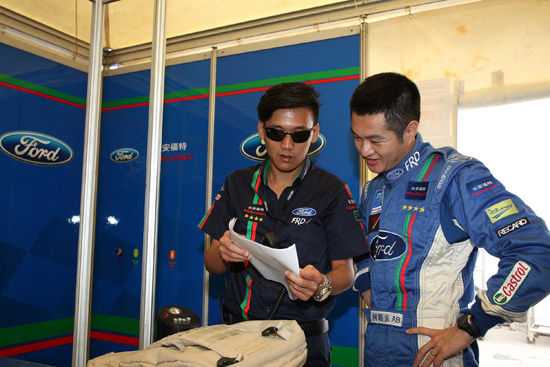 ���Ӿ����ͺ�����