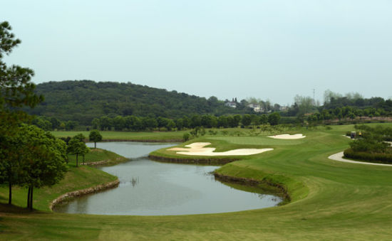 南京龙山湖高尔夫度假村