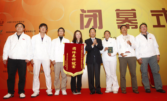 图文-中国大学生高尔夫邀请赛团体冠军