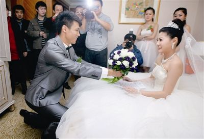 吕征大婚在新娘闺房中念24条家规 王晓龙携妻