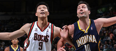 阿联出场时间创生涯新低 大个子不抢板沦为边