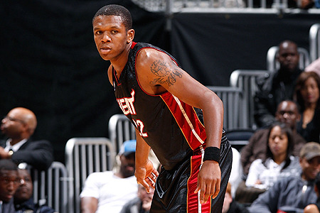 热火全力兜售失意射手詹姆斯-琼斯