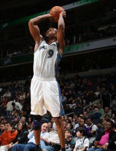 伤病潮席卷华府前锋线 刘易斯:哥来奇才前就有