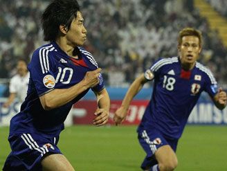 亚洲杯-香川两球10人日本3-2绝杀卡塔尔晋级4强