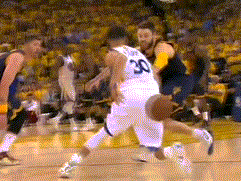 动图-水花兄弟联手3分轰炸