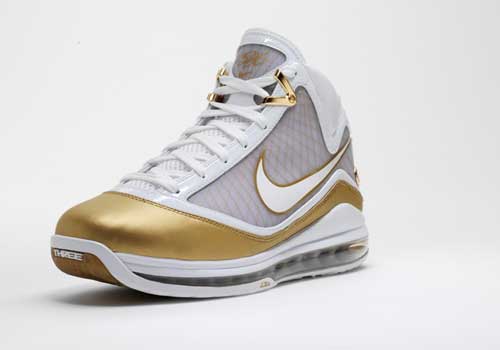 ͼ��-LeBronVII�й���������������