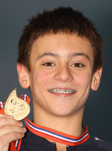 14岁牙套男孩挑战跳水梦之队 加拿大金童是偶像(图)