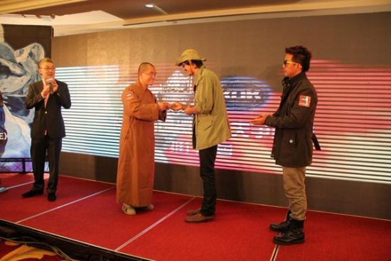 顶尖泰拳王南少林出家 宣战北少林俗家弟子张开印_综合体育_新浪竞技风暴_新浪网