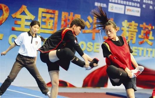 斗鸡进入全国2012斗士脚中医精英赛武汉举哈尔滨赛场羽毛球图片