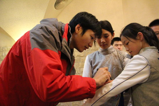 2014年北京市中小学击剑比赛在京举办西城区