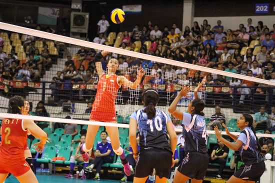 �������