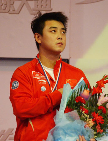 图文-世界乒球总冠军赛王皓夺冠祖国在我心中