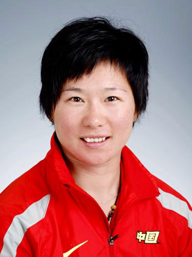 图文-北京奥运会中国代表团成立 女垒队员雷东辉