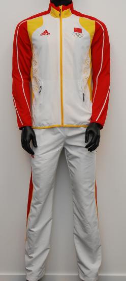 图文-北京奥运中国代表团运动员服饰 运动套服