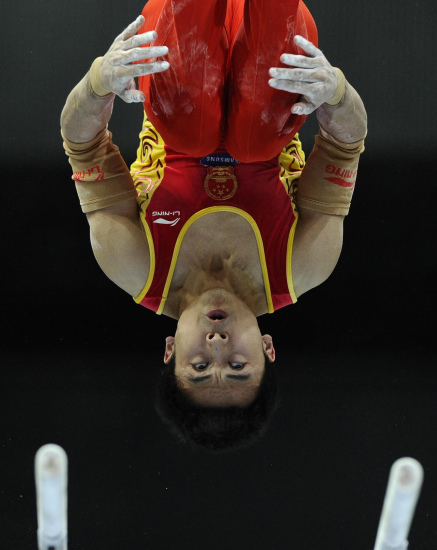 ͼ��-������������ž����놴˫��ϥ��������