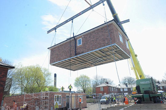 英国公司组装半成品材料建造节能即时房屋_越