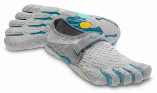 藉此之际,vibram fivefingers也将在此跑季推出比赛专用赤足技术跑鞋