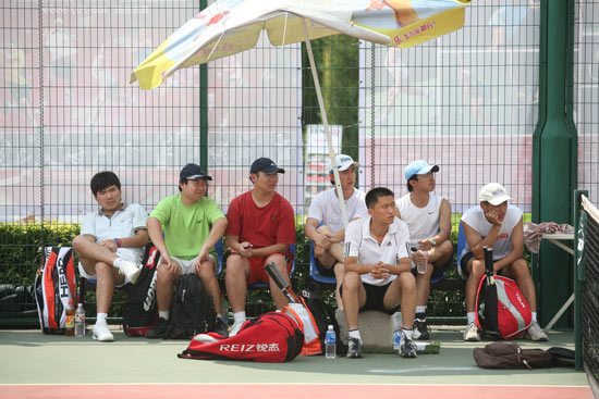 通讯丨为迎接中国春节2025全球网球联赛赛程_ATP/WTA积分排名+比赛直播全覆盖巴西“功夫兄妹”穿上中式练功服