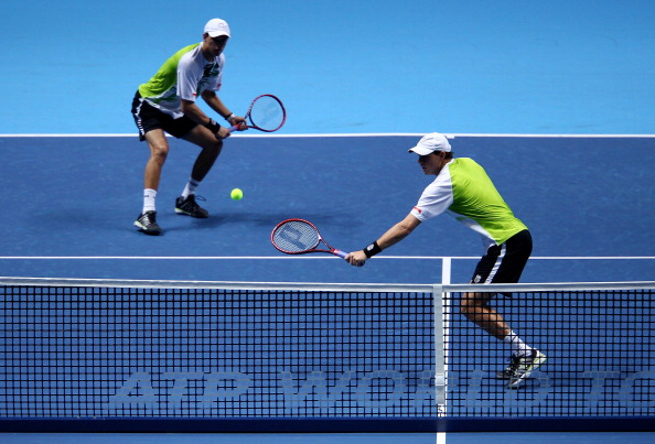 图文-ATP总决赛布莱恩兄弟开门红 网前铸