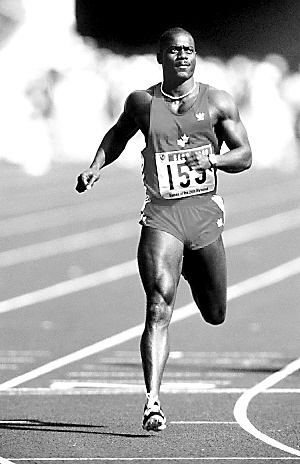 加拿大短跑名将本·约翰逊制造了奥运会历史上最大的兴奋剂丑闻.