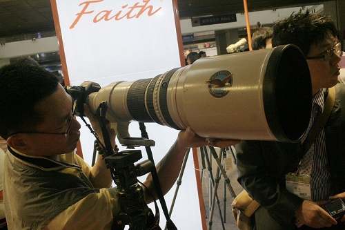 pe2009目瞪口呆展会上的长枪大炮