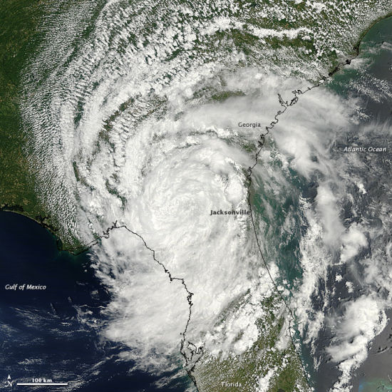 每日卫星照:美国丽贝尔热带气旋产生暴风雨(图)