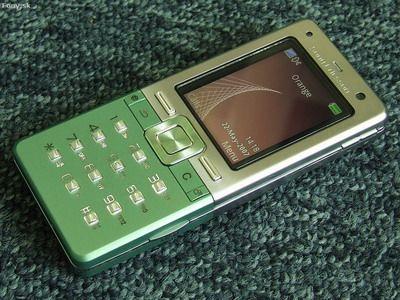 t系列新品 索尼爱立信直板t650售1850元