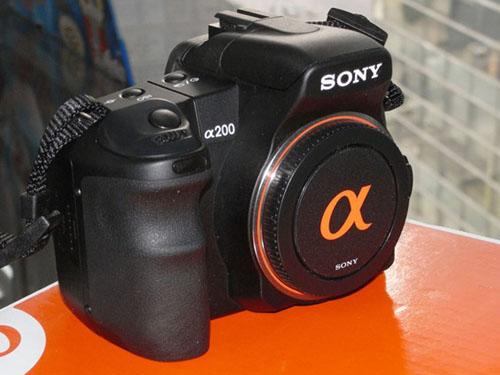 狂跌600元触底索尼α200双头套现售4300