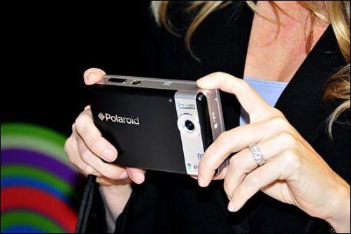 一分钟打印 宝丽莱pogo便携打印机亮相