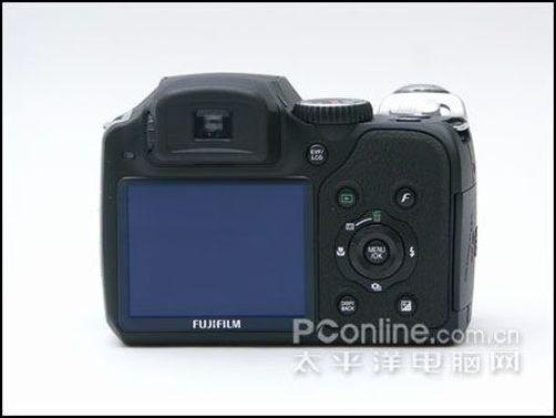 18倍光学变焦 富士s8100fd售价仅1600元