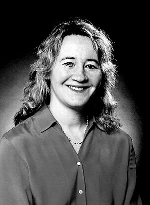 并于1987年获得博士学位,其导师正是伊丽莎白·布莱克本