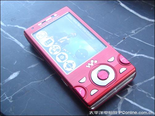 影音女超人 索爱w995粉色机到货