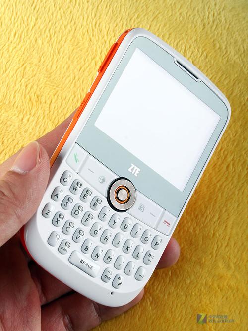双卡双待 zte中兴全键盘手机x990评测