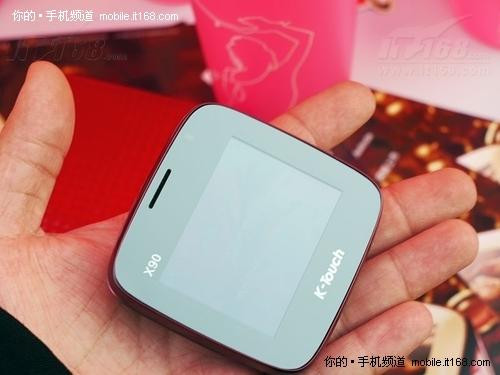 胭脂盒手机 双卡双待京东促销只要861元