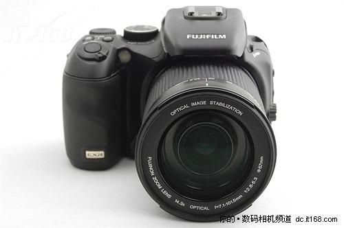 单反or长焦 富士s205带票价2800送包卡