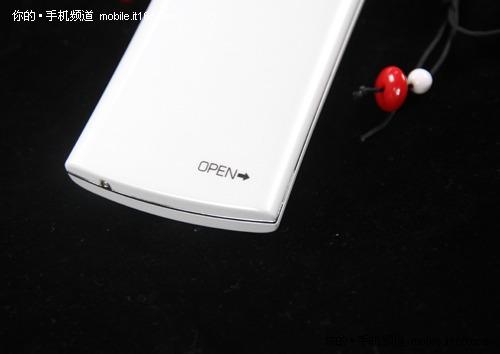 清新脱俗概念美机 海信e300珍珠白评测(3)_手机_科技时代_新浪网