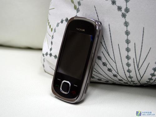 低价时尚3g手机 诺基亚7230价格下降55元