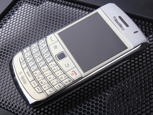 全新港版机 黑莓9780降至3550元_手机_科技时代_新浪网