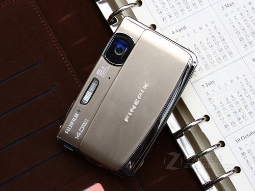 超值入门dc 1420万像素富士z81仅798元