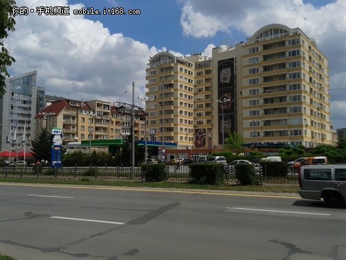 500万像素摄像头 1080p摄录 拍照样张赏