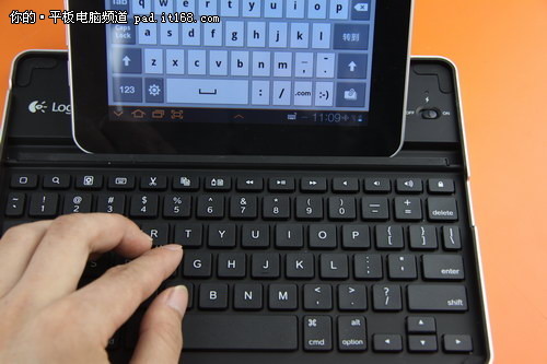 为平板而生 罗技ipad2专用蓝牙键盘评测