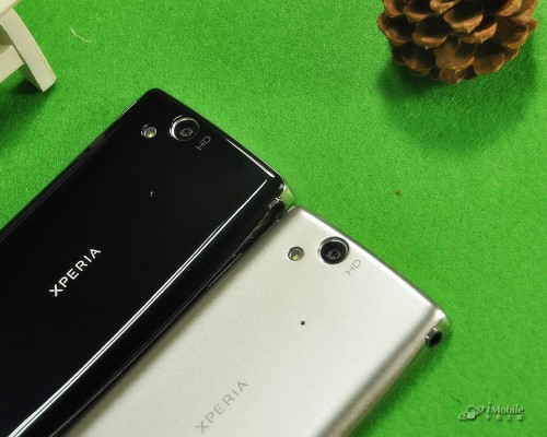 最时尚设计 索尼爱立信lt18i对比lt15i(5)