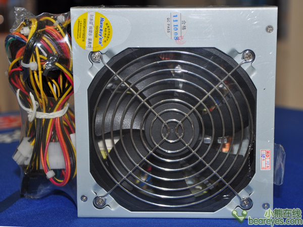 航嘉网飚钻石版电源 额定300w才售210